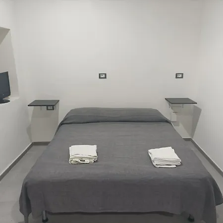 Lägenhet Via Gagliardi - Centro Vibo Valentia